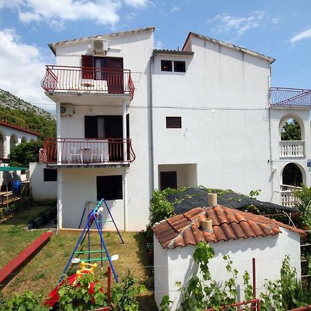 Apartments With A Parking Space Starigrad, Paklenica - 6431 Starigrad Paklenica Exterior foto