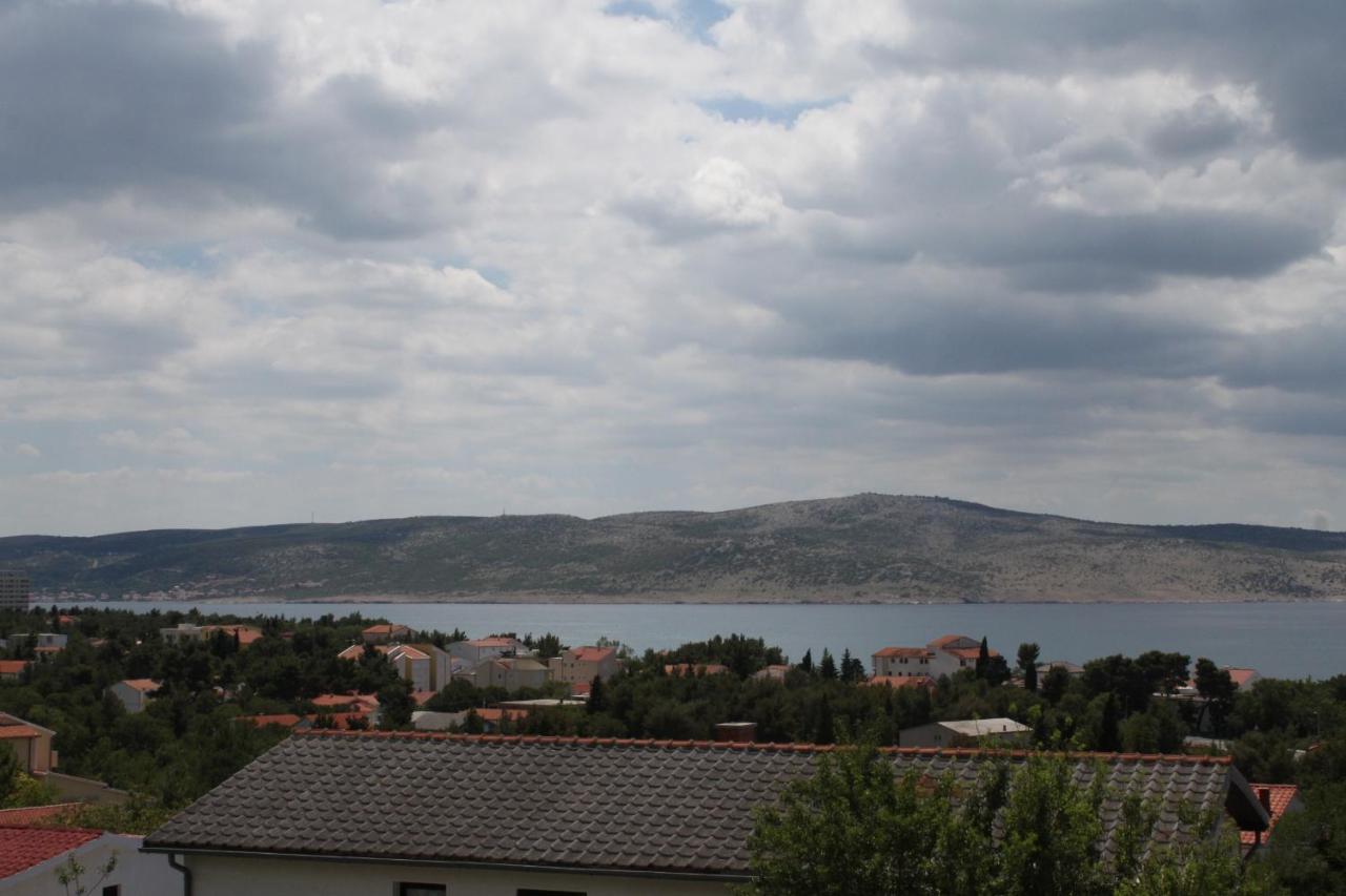 Apartments With A Parking Space Starigrad, Paklenica - 6431 Starigrad Paklenica Exterior foto